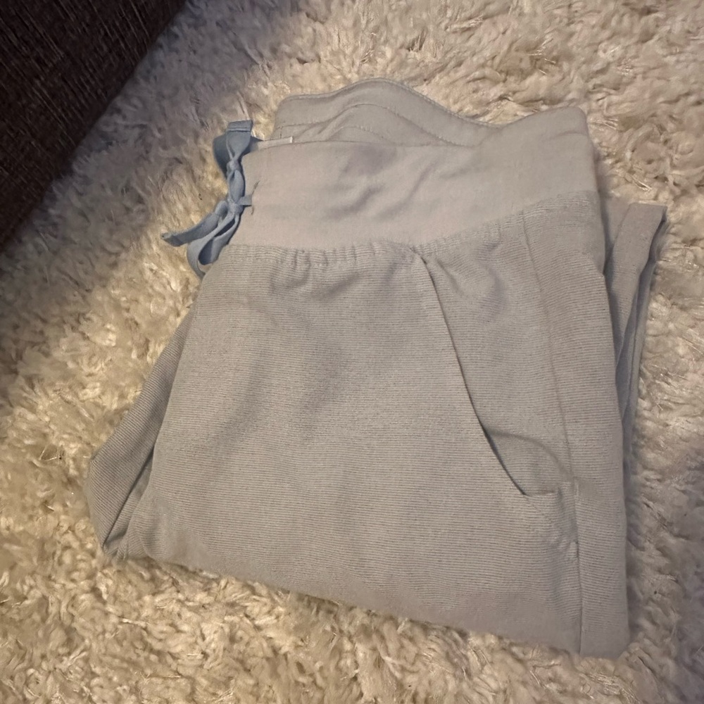 figs, scrub pants, joggers size xs